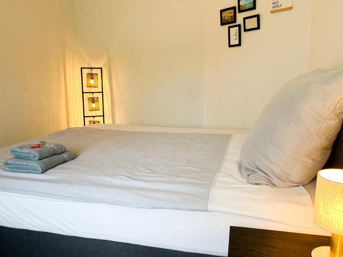 Qonroom - As Individual As You Minden  Extérieur photo